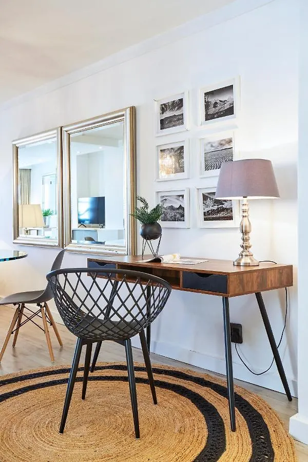 Apartment Secure Complex Close To Waterfront Cape Town