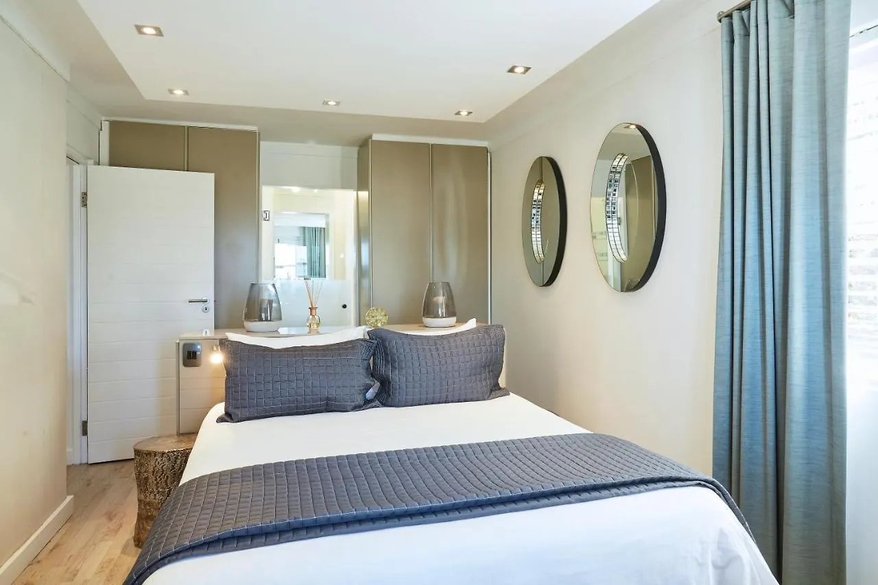 Apartment Secure Complex Close To Waterfront Cape Town South Africa